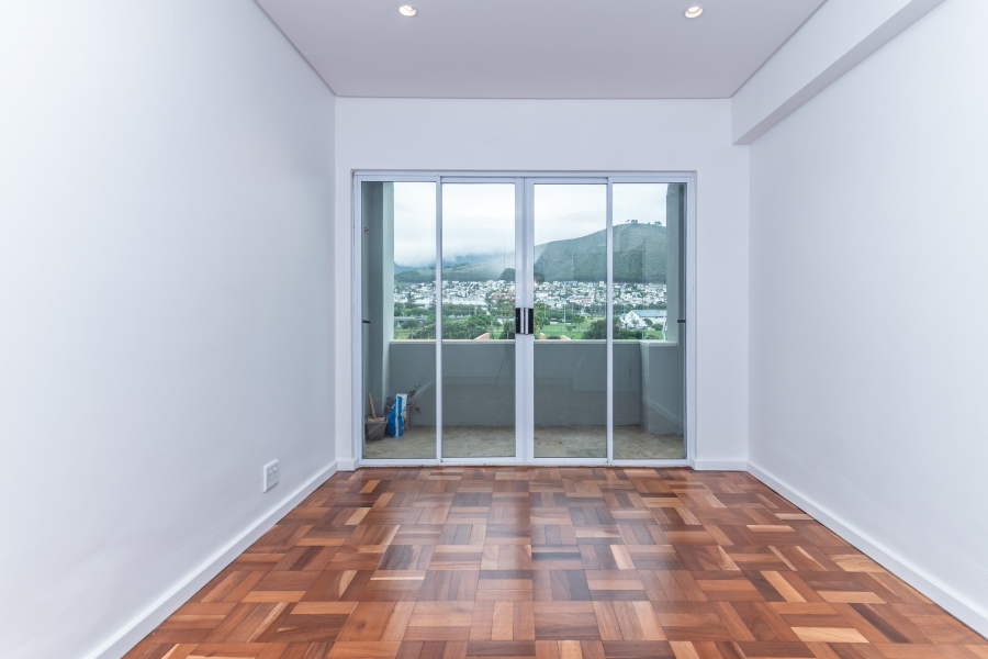 To Let 2 Bedroom Property for Rent in Mouille Point Western Cape
